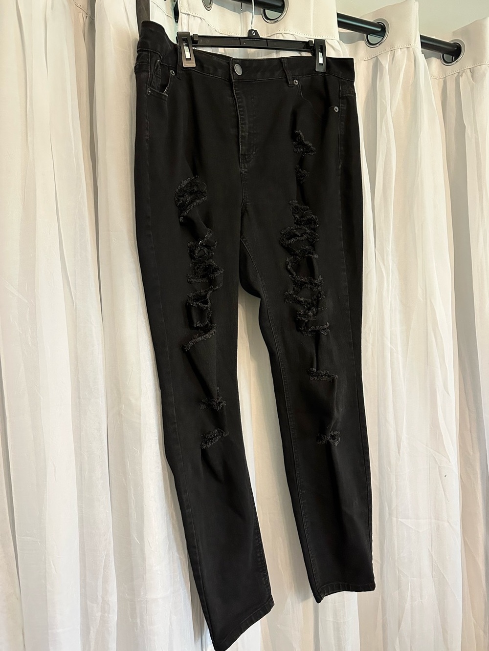 Twenty-One Black Premium Black Distressed Women’s Jeans - Classic Street Style - Picture 2 of 7